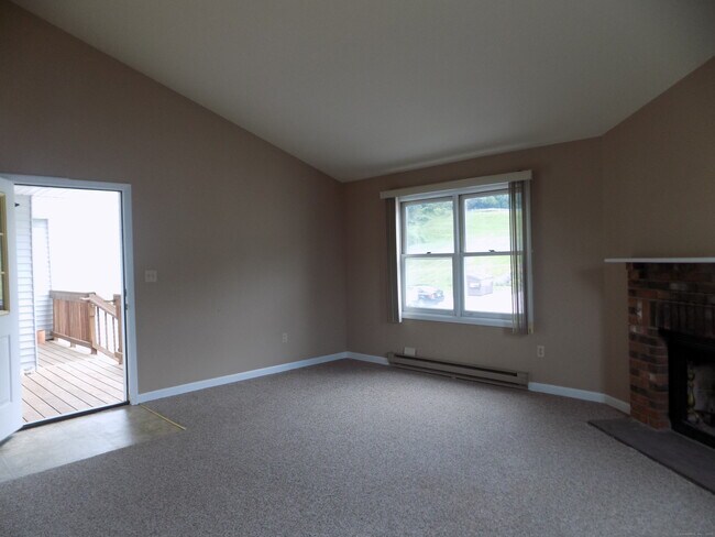 Building Photo - 34 Valley Dr