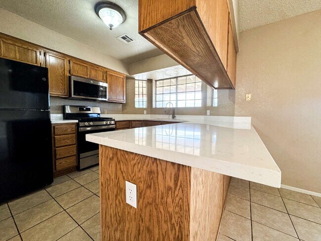 Building Photo - "Newly Renovated 4-Bedroom, 2 Bathroom Home in Yuma!"