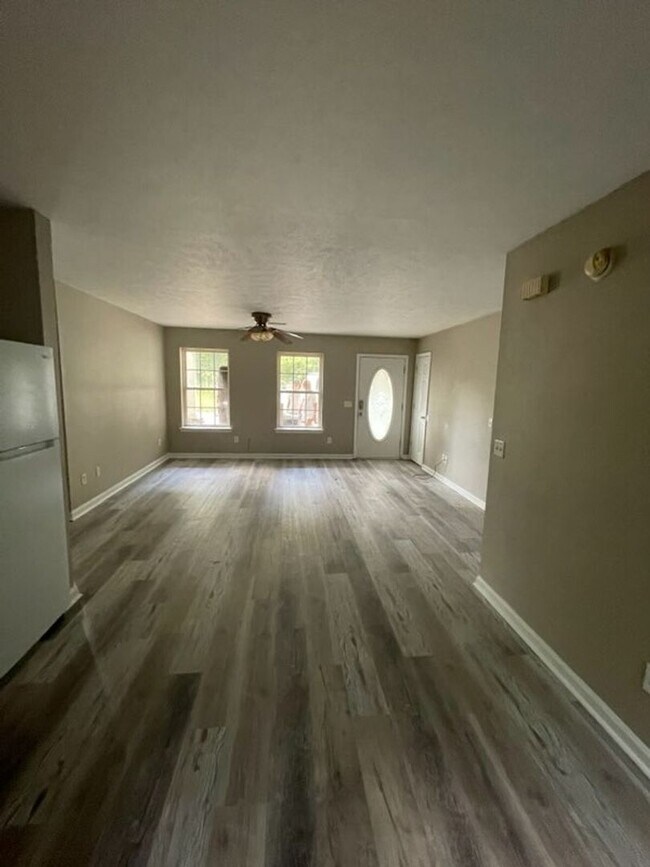 Building Photo - 118 Leeper Dr