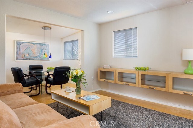 Building Photo - 301 N Hudson Ave