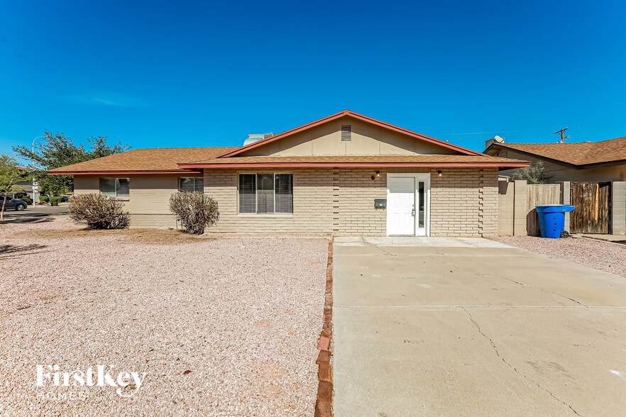 Primary Photo - 6 E Cairo Dr