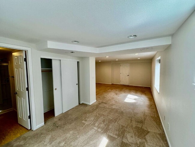 Building Photo - "Charming 3-Bed Highlands Ranch Home with ...