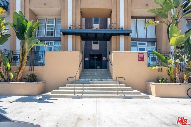 Building Photo - 360 W Ave 26