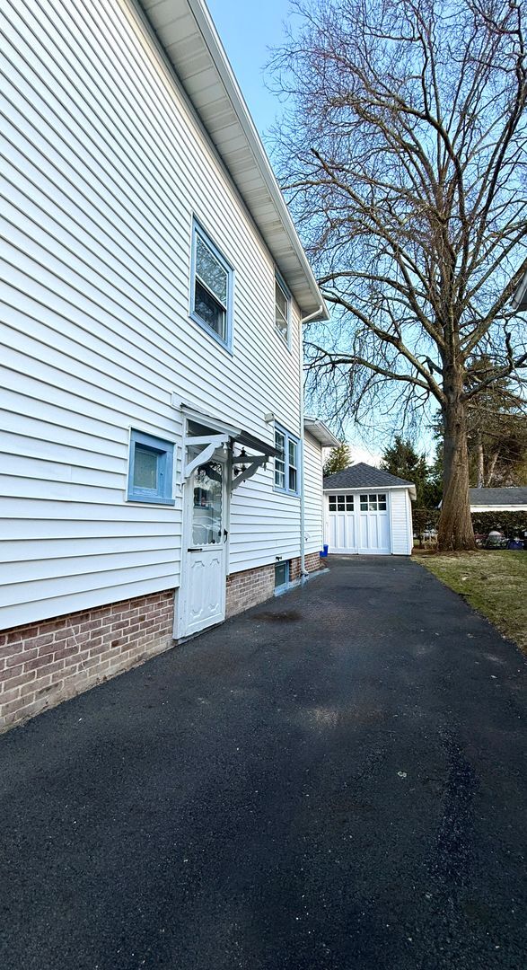 Building Photo - Timeless and Refined 3BR/2.5BA Colonial in Uptown Kingston