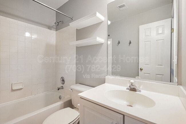 Building Photo - 20964 Promontory Square