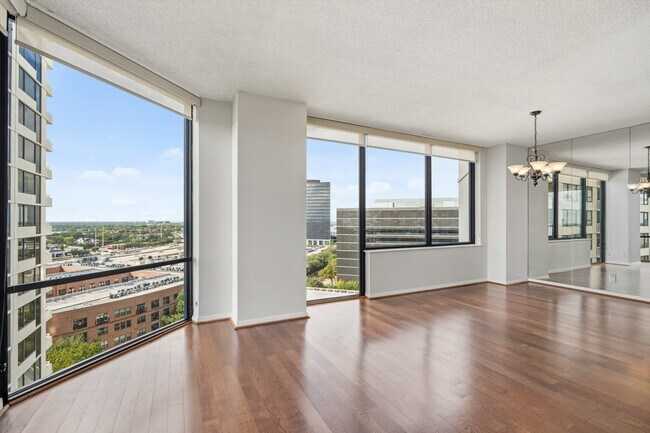 Building Photo - 14 Greenway Plz