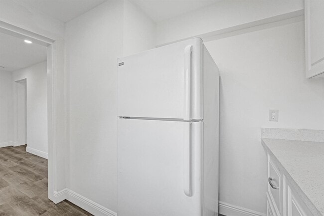 Building Photo - $1,995 435 NW 82ns Terrace Ter #2