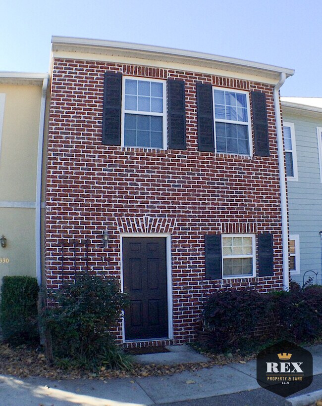 Primary Photo - Modern 2 bedroom 2.5 bath Townhome with fe...