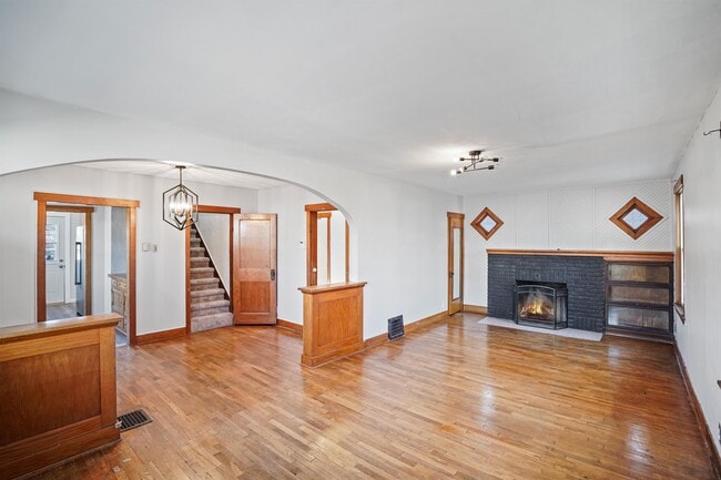 Building Photo - 2201 SW 8th St