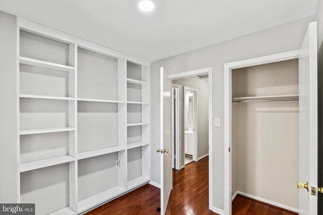 Building Photo - 5416 Wycklow Ct