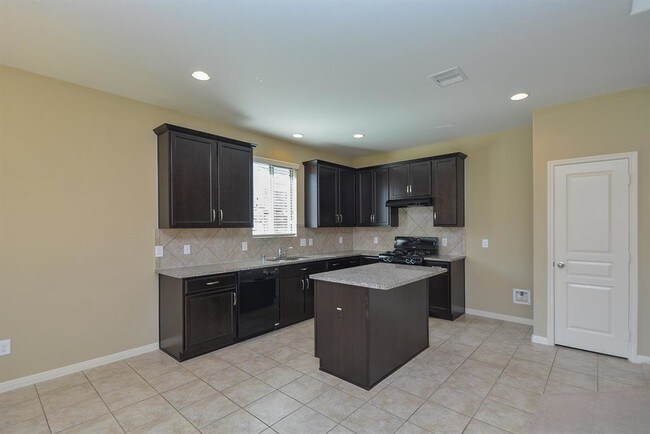 Building Photo - 8135 Running Brook Ln