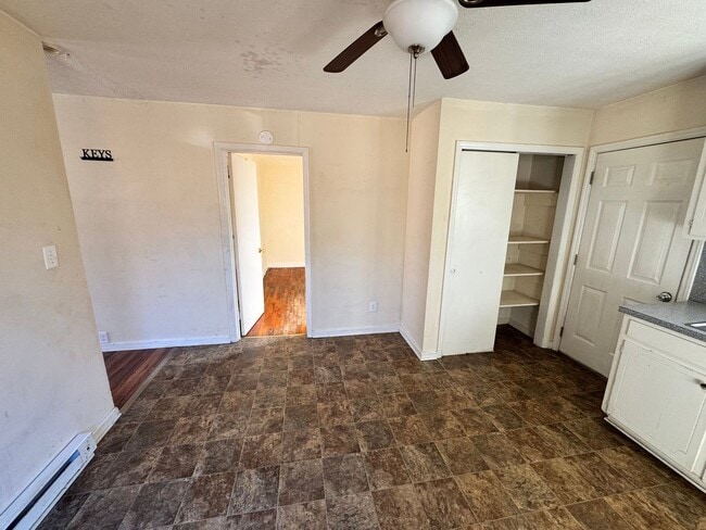 Building Photo - 132 Woodland Ave