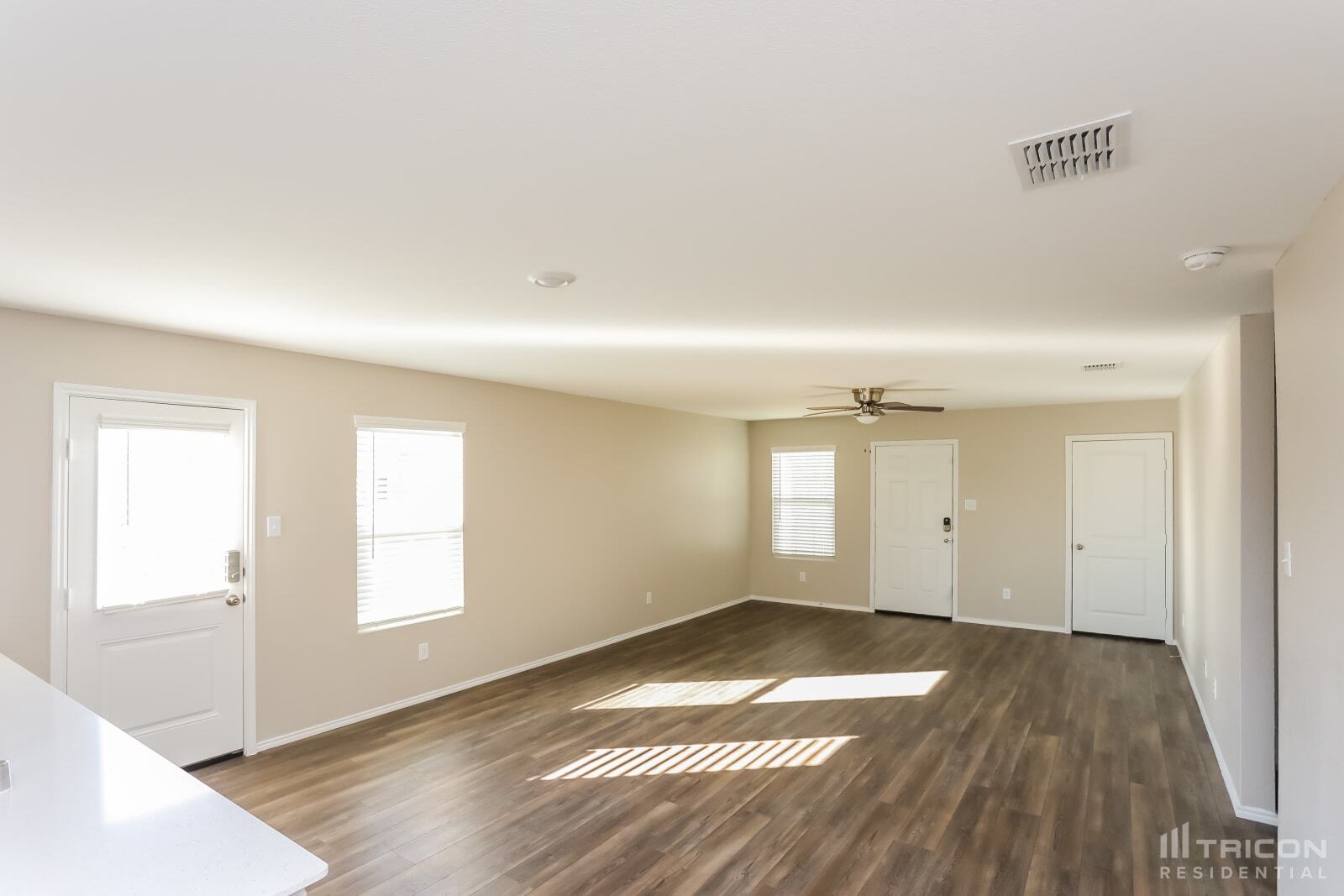 Building Photo - 5355 Curwood Dr