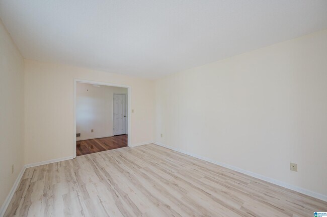 Building Photo - 1828 Jacobs Ln