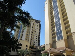 Building Photo - 14380 Riva Del Lago Dr