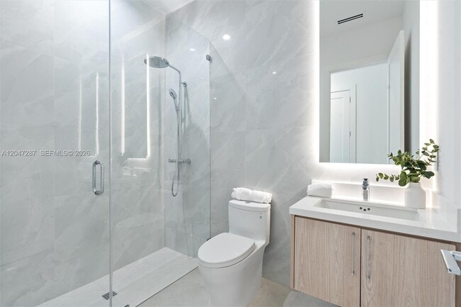 Building Photo - 14930 SW 16 Ct