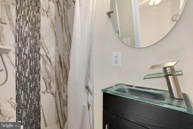 Building Photo - 1720 H St NE