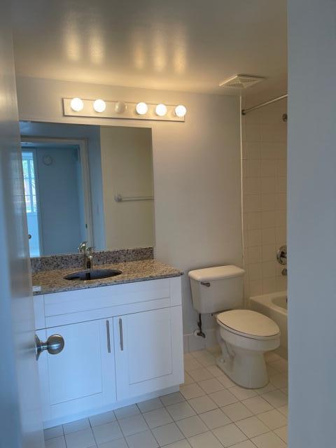 Building Photo - 7864 Sonoma Springs Cir