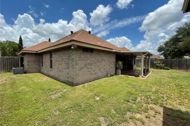 Building Photo - 3821 Oriole Ave