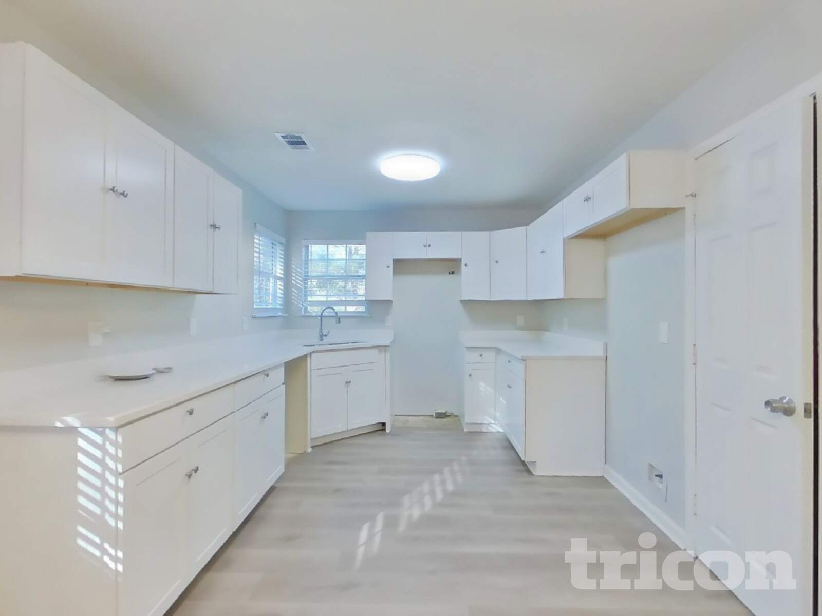 Building Photo - 40 Shenandoah Dr