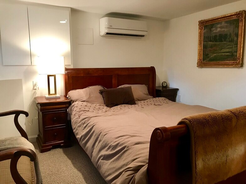 Master Bedroom - 1612 3rd St NW