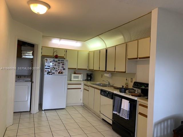 Building Photo - 513 Racquet Club Rd