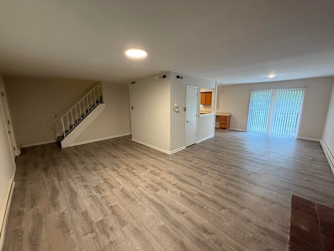 Building Photo - 3306 Belle Meade Dr