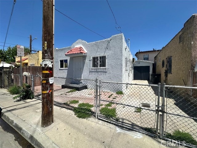 Building Photo - 7822 Bell Ave
