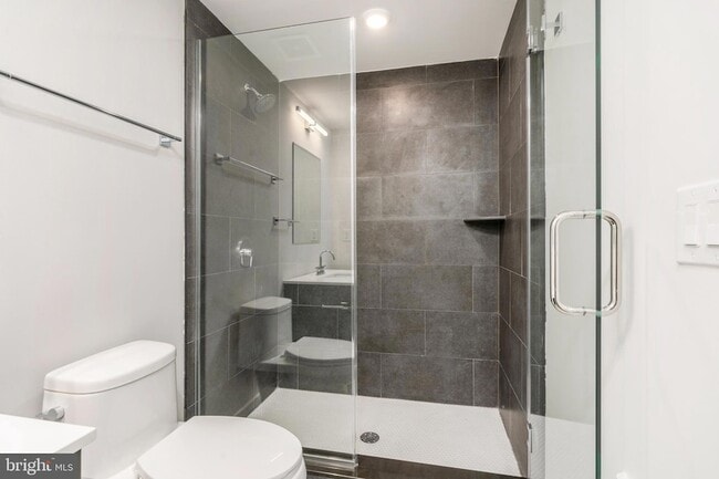 Building Photo - 3449 Scotts Ln