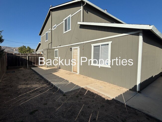 Building Photo - 1825 Palm Ave