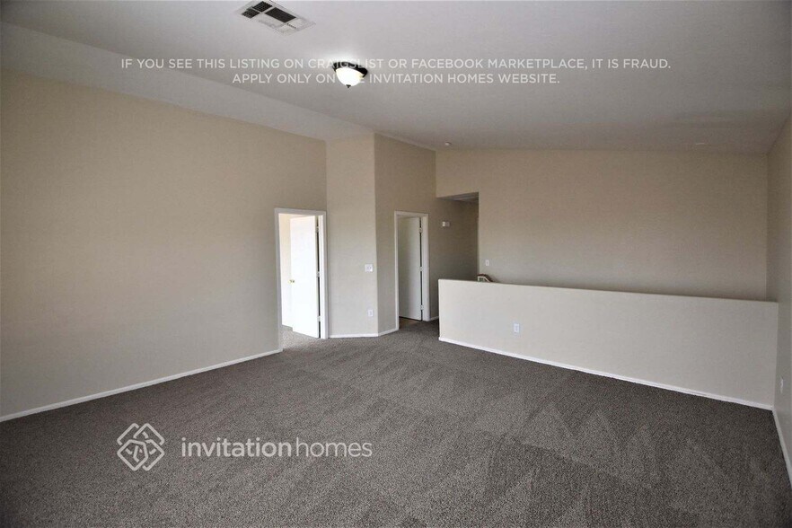Building Photo - 10307 W Denton Ln