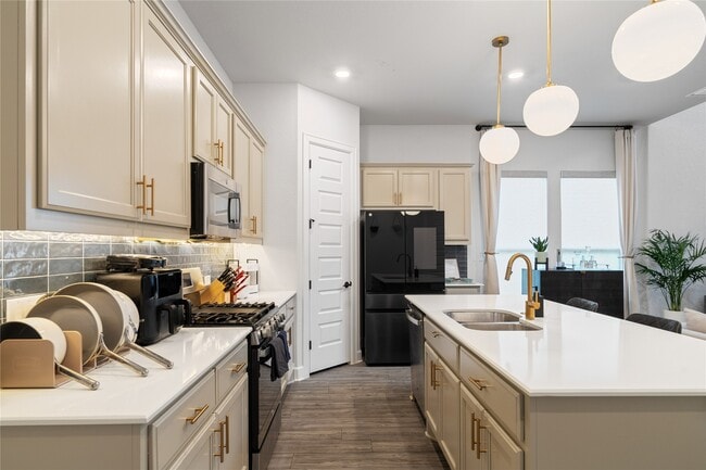 Building Photo - 4504 Cool Gray Cv