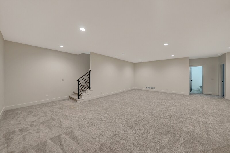 Building Photo - 8601 S 49th St