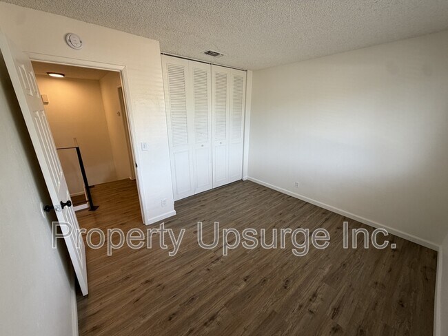 Building Photo - 1825 Roanoke Ave