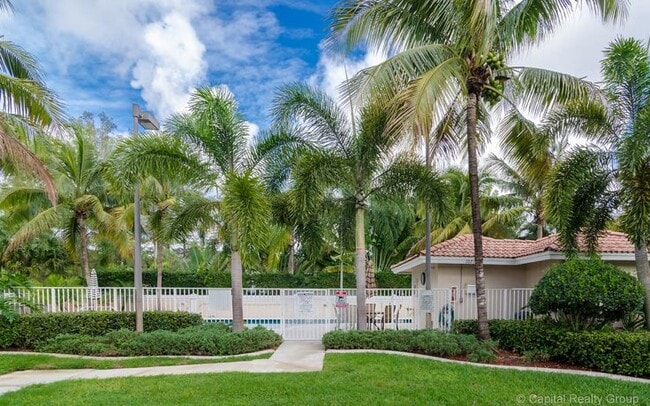 Building Photo - 8911B NW 28th Dr