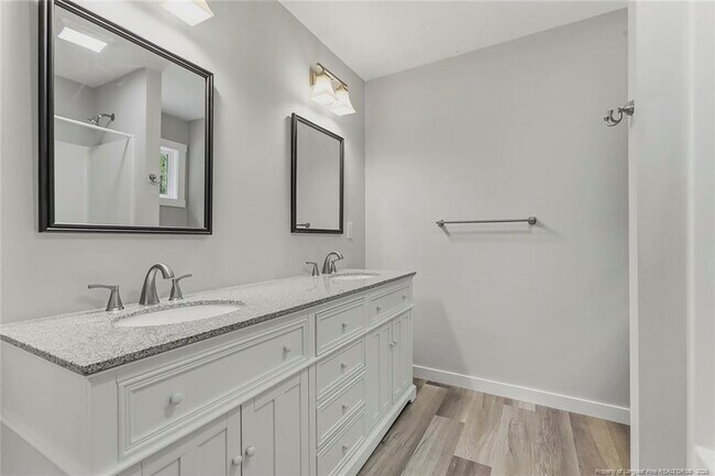 Building Photo - 407 W Mooring Way