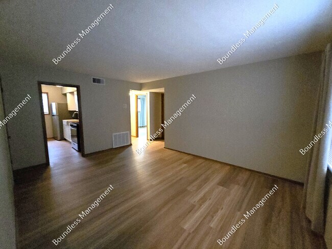 Building Photo - 1688 W Forrest Ave