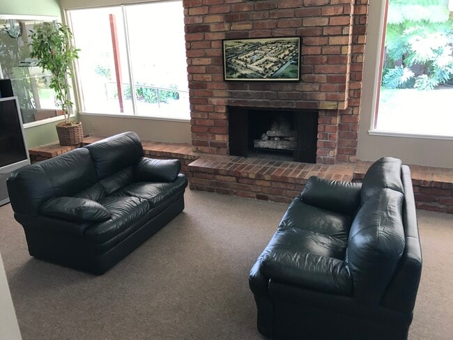 Clubhouse - 12200 Montecito Rd