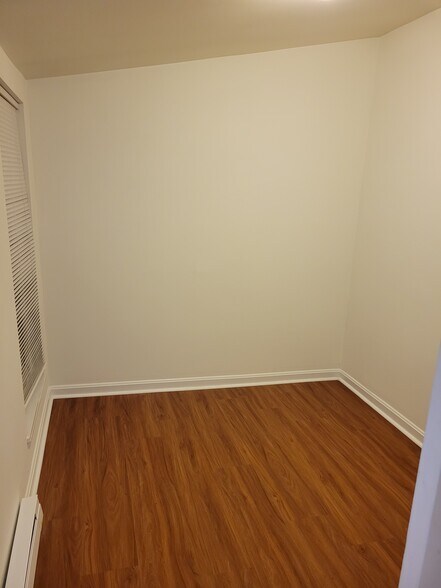 Bonus room - 2316 Cambridge St