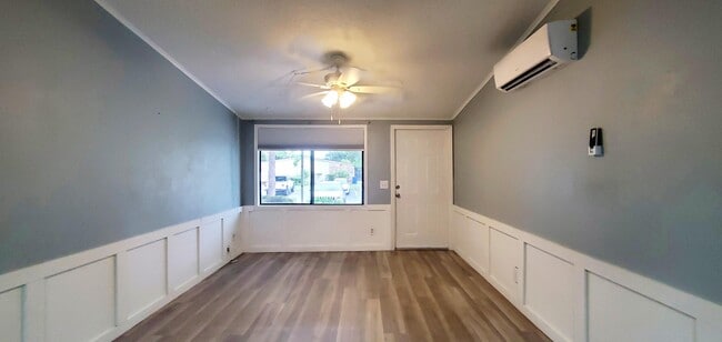 Building Photo - 560 7th Pl