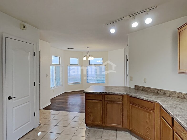 Building Photo - 7948 S Baja Stone Ave