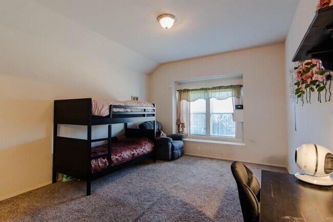 Building Photo - 8373 Brightside Ln