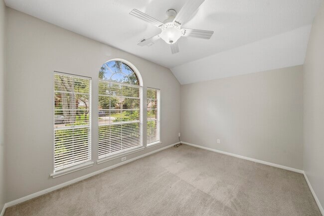 Building Photo - 1735 Berkoff Dr