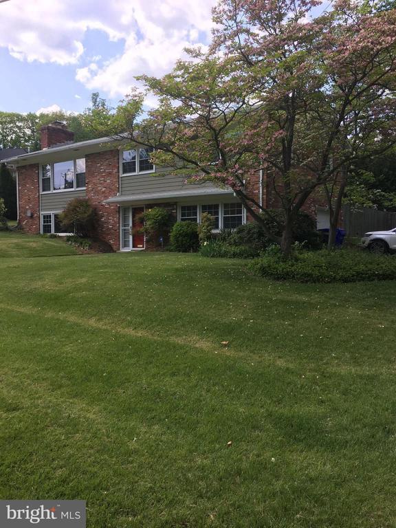 Building Photo - 8312 Bryant Dr