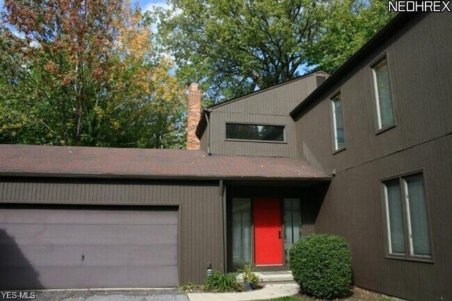 Building Photo - 42 Oakshore Dr