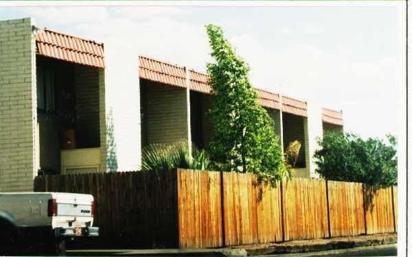 Building Photo - Red Mountain Springs