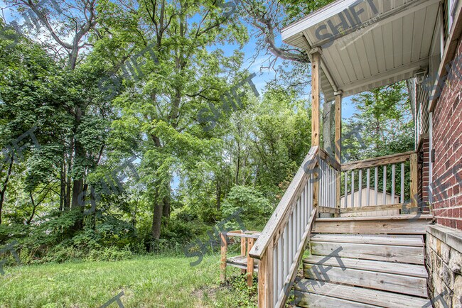 Building Photo - 755 North - Beautiful Single Family home