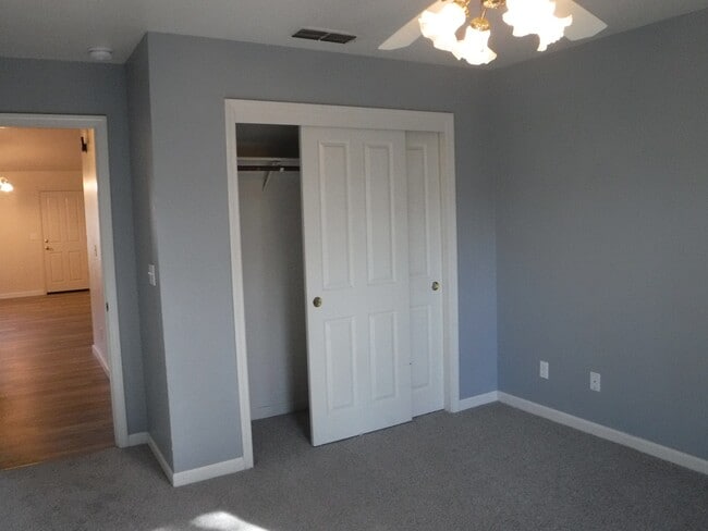 Building Photo - 1090 Gilliland Dr