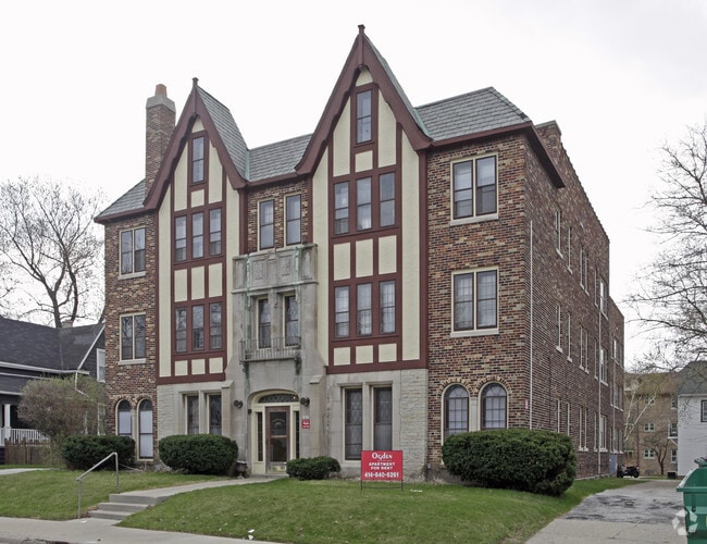 Marion Manor 1809 E Marion St Milwaukee WI 53211 Apartment Finder