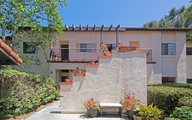 Building Photo - The Villas of Calavera Hills upstairs 2 Bd...